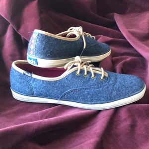 Dark navy wool Keds
